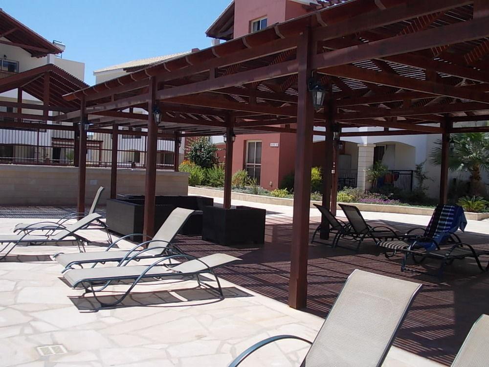 Adriana Holiday Resort Paphos Exterior foto